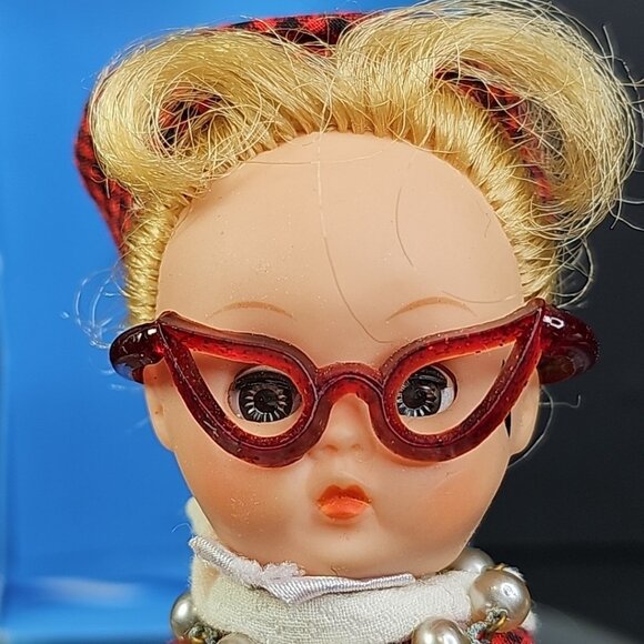 Vintage Cosmopolitan Ginger Doll All Original 7" with Original Box & Stand! - Picture 14 of 16